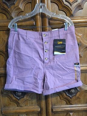 Lee Women's Lavender High-Rise Button-Front Shorts